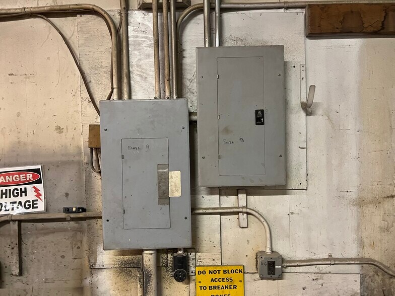 More Photos Of 1490 Truss Rd SW, New Philadelphia Warehouse For Sale