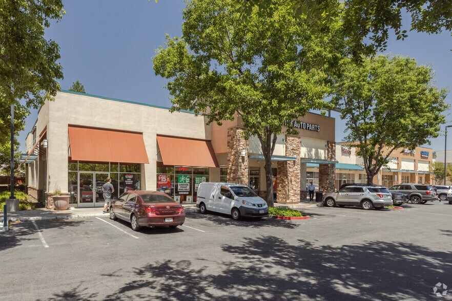 More Photos Of 2000-2155 Town Center Plaza, West Sacramento Unknown For Lease