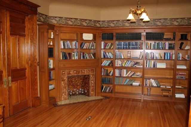 More Photos Of 526 N Main St, Elburn Religious Facility For Sale