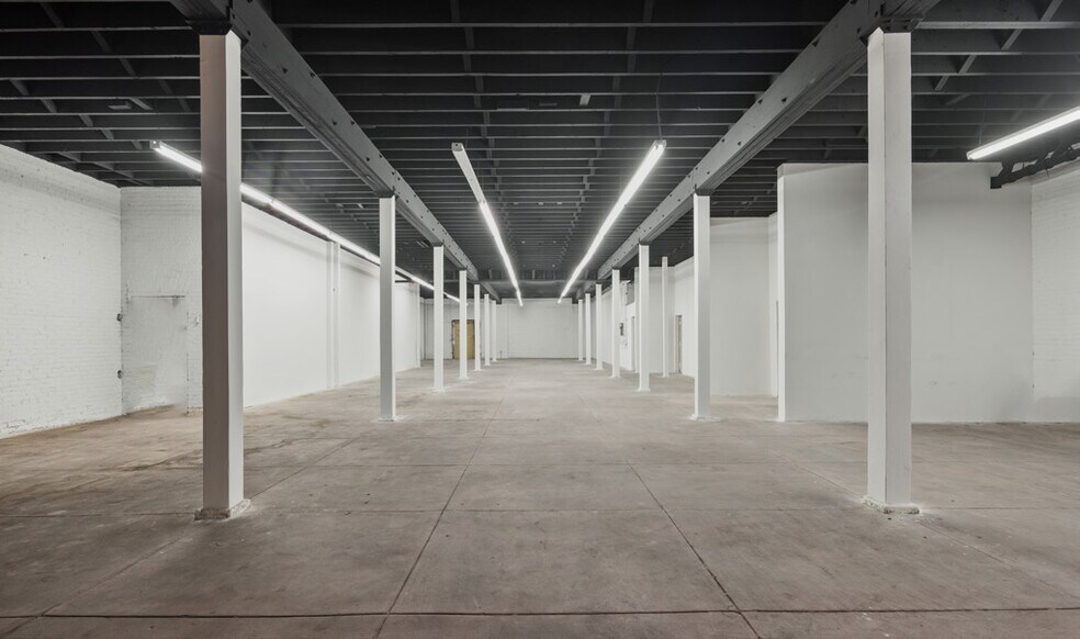 More Photos Of 236 W 15th St, Los Angeles Warehouse For Sale