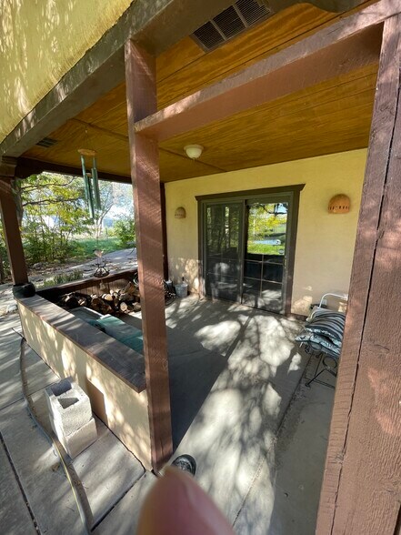 More Photos Of 1804 E College Blvd, Roswell General Retail For Sale