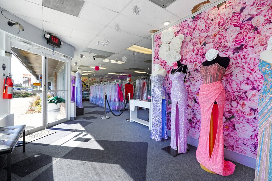More Photos Of 3058-3062 US-9 Hwy, Old Bridge Storefront For Sale