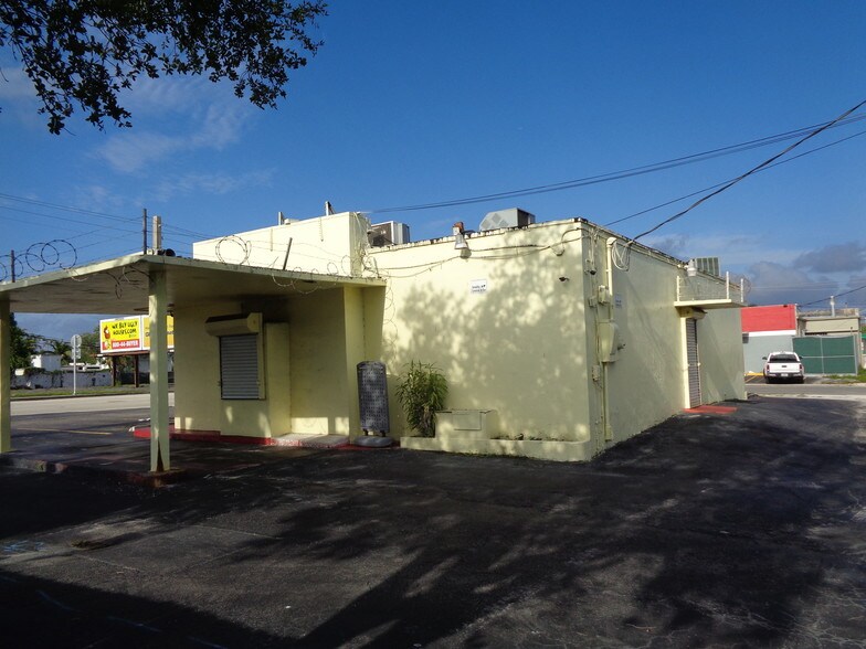 More Photos Of 530 Stirling Rd, Dania Convenience Store For Sale