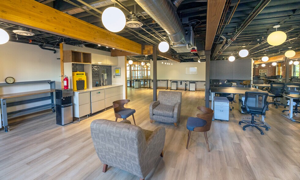 More Photos Of 633 Yesler Way, Seattle Office For Lease