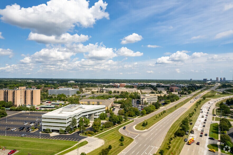 More Photos Of 28588 Northwestern Hwy, Southfield Office For Lease
