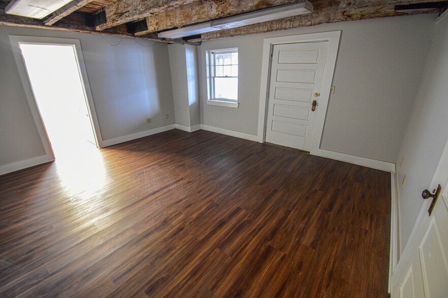 More Photos Of 2606 8th St, Tuscaloosa Office Residential For Sale