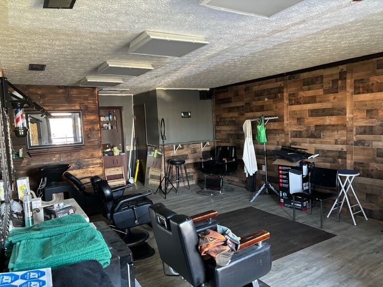More Photos Of 901 Market Ave S, Canton Freestanding For Sale