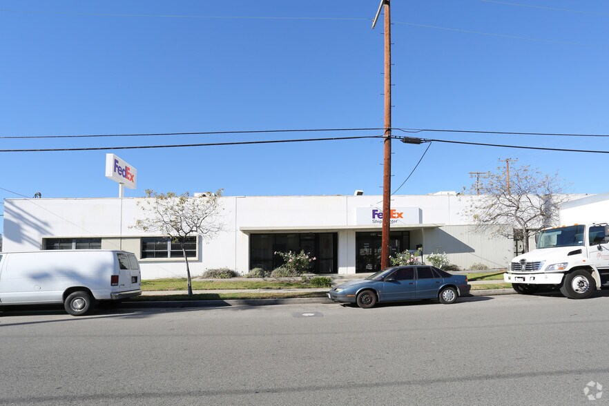 More Photos Of 11223 Hindry Ave, Los Angeles Service For Lease