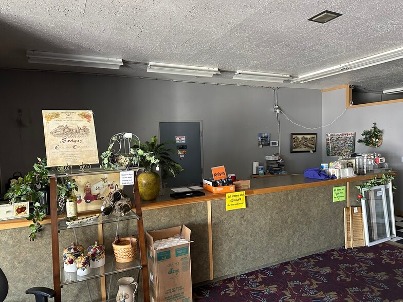 More Photos Of 625 N Main St, Pocatello Warehouse For Sale