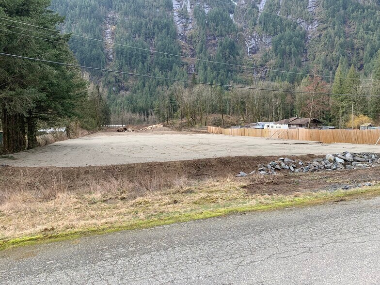 More Photos Of 61934 Estell Rd, Hope Land For Lease