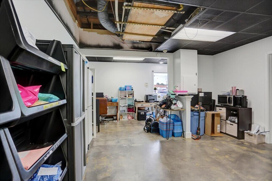 More Photos Of 140 W Orange St, Shippensburg Storefront For Sale