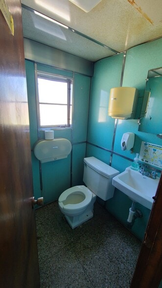 More Photos Of 9955 Warwick Blvd, Newport News Restaurant For Sale