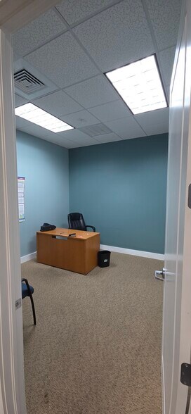 More Photos Of 13830 Jetport Commerce Pky, Fort Myers Warehouse For Lease