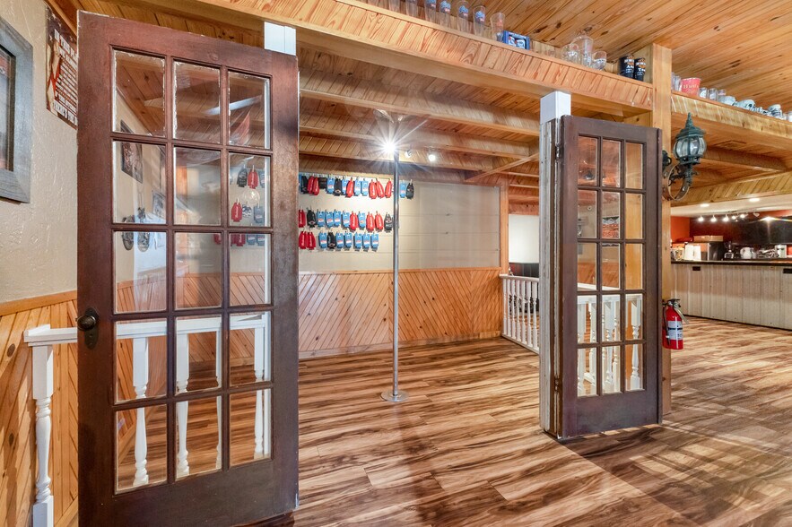 More Photos Of 7450 Highway 187, Eureka Springs Restaurant For Sale