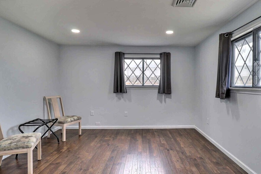 More Photos Of 3360 PA-940, Mount Pocono Specialty For Sale