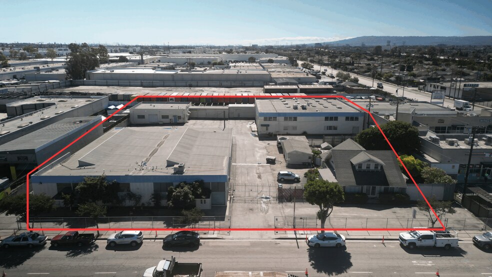 More Photos Of 424-430 W Redondo Beach Blvd, Gardena Distribution For Sale