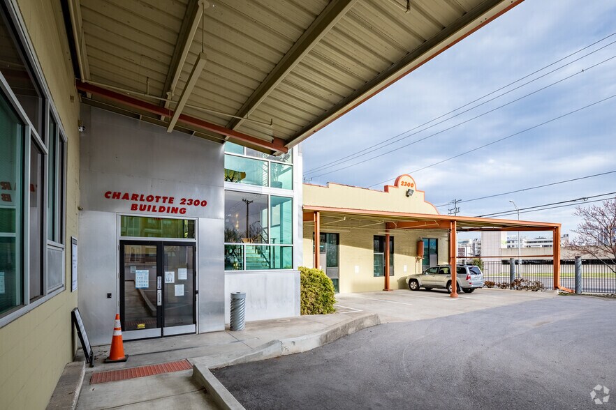 More Photos Of 2300 Charlotte Ave, Nashville Office For Sale