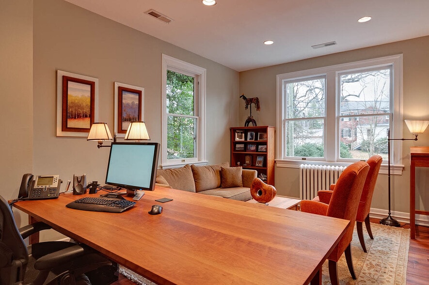 More Photos Of 414 3rd St NE, Charlottesville Office For Sale