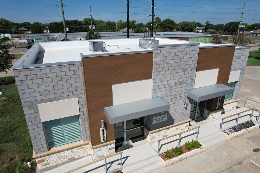 More Photos Of 5222-5226 Reading Way, Rosenberg Medical For Sale