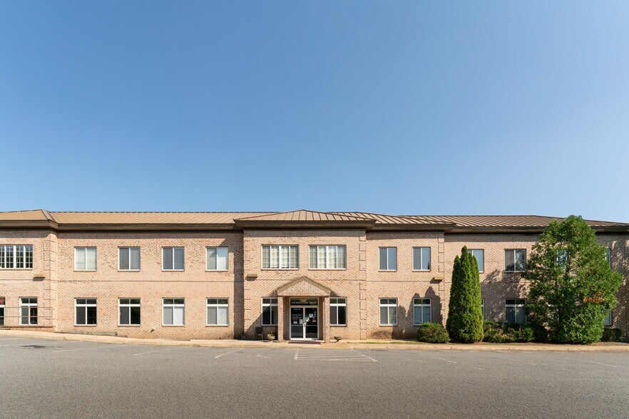 More Photos Of 1410 Incarnation Dr, Charlottesville Medical For Sale