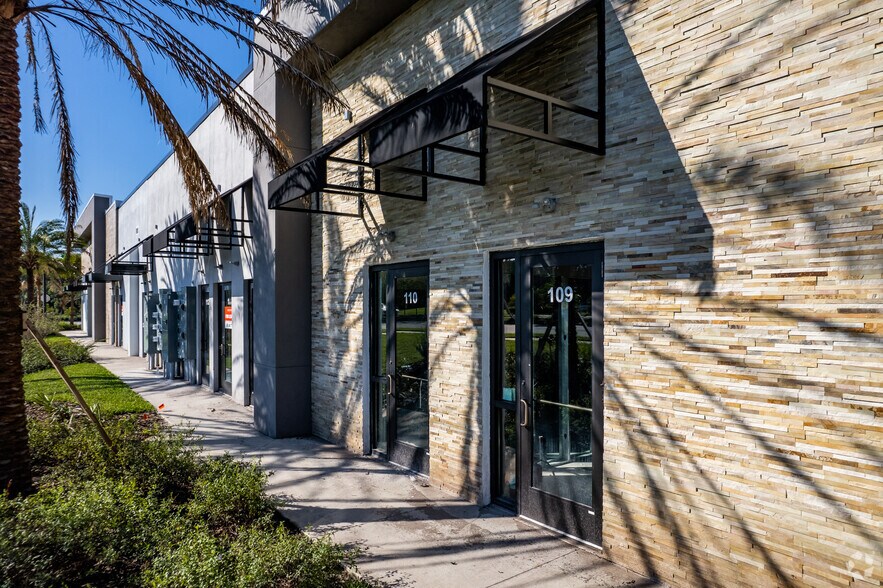 More Photos Of 3370 Rouse Rd, Orlando General Retail For Sale