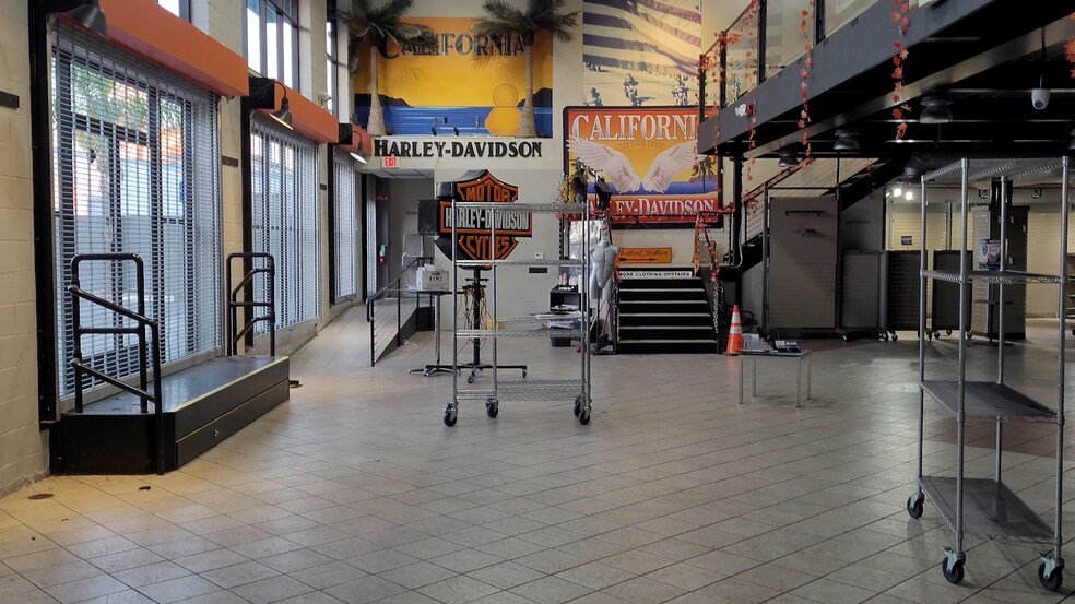 More Photos Of 1517 Pacific Coast Hwy, Harbor City Auto Dealership For Sale