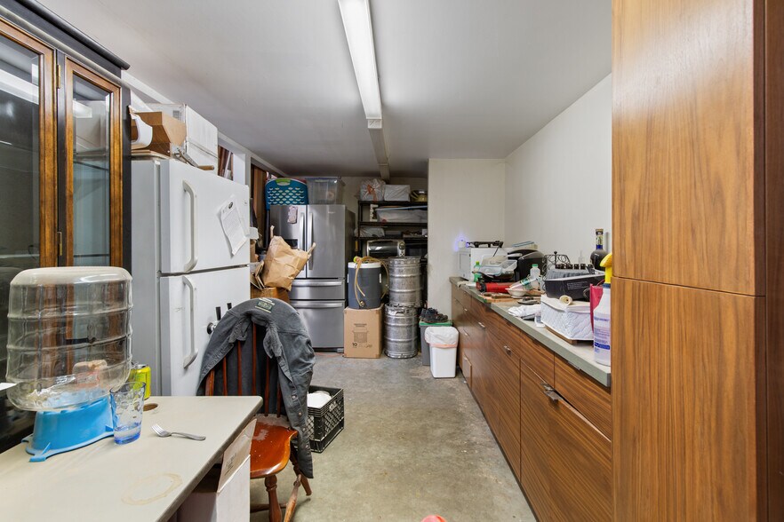 More Photos Of 2534 Magnolia St, Oakland Manufacturing For Sale