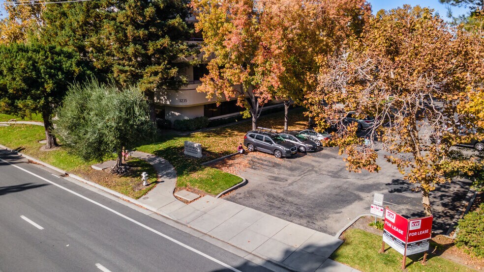 More Photos Of 3235 Kifer Rd, Santa Clara Office For Sale