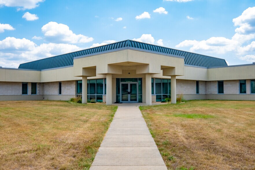 More Photos Of 147 Dinkel Ave, Mount Crawford Medical For Sale