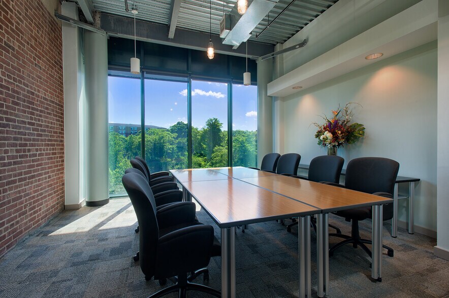 More Photos Of 20 Glover Ave, Norwalk Office For Lease