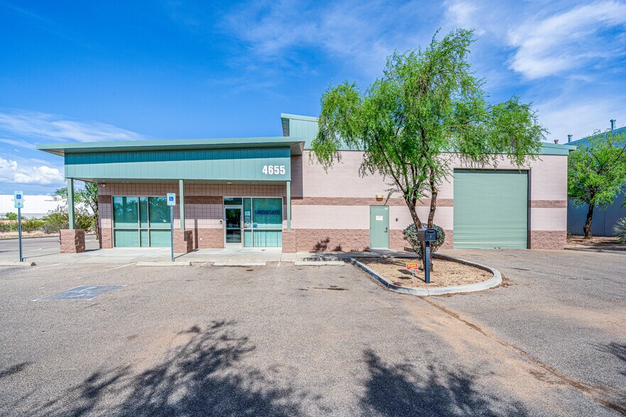 More Photos Of 4655 S Coach Dr, Tucson Warehouse For Sale