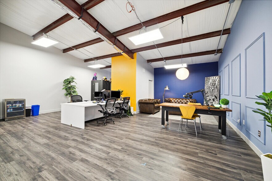 More Photos Of 4010 Canal St, Houston Warehouse For Lease