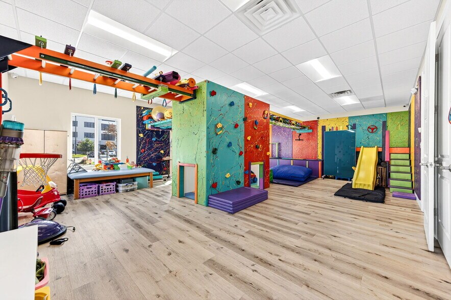 More Photos Of 6520 3rd St, Rockledge Medical For Sale