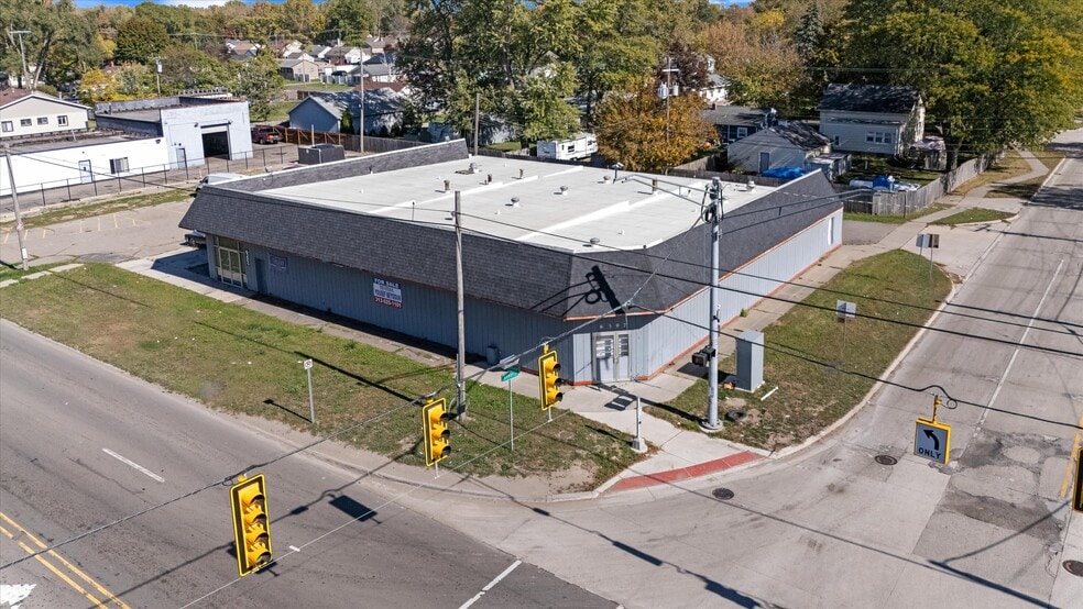 More Photos Of 6397 Middlebelt Rd, Romulus Freestanding For Sale