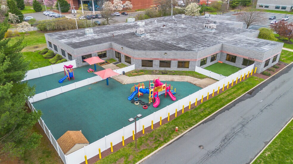 More Photos Of 2557 Us Highway 130, Cranbury Light Distribution For Lease