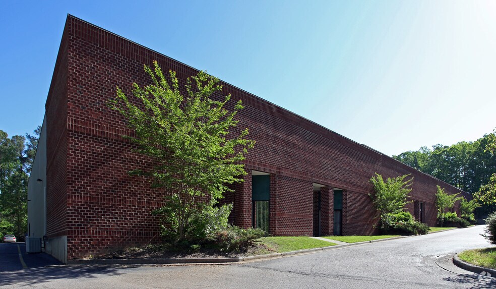 More Photos Of 3200 Glen Royal Rd, Raleigh Showroom For Lease