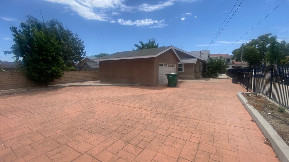 More Photos Of 13201 9th St, Chino Office For Sale