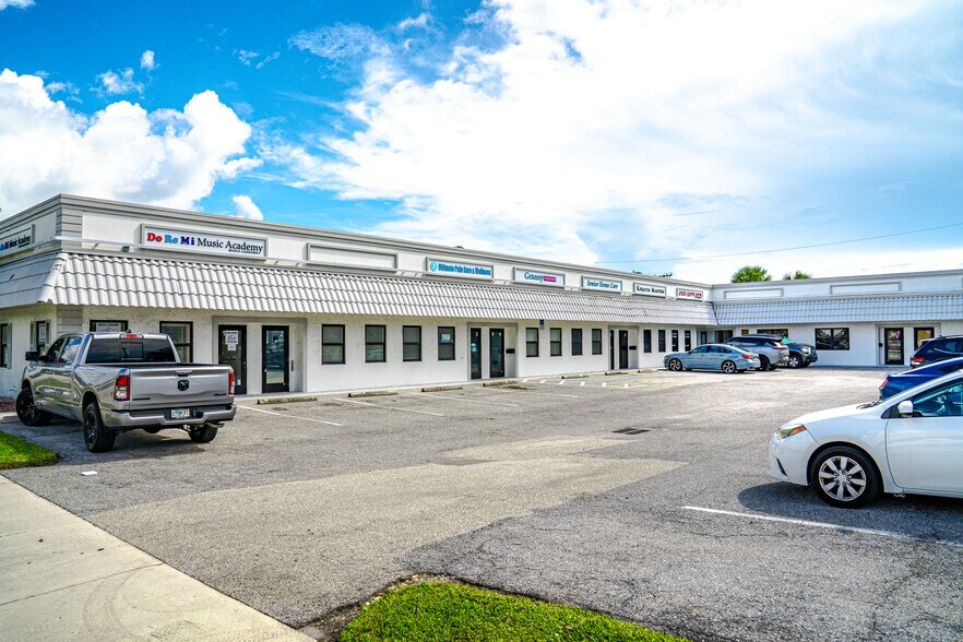 More Photos Of 1446 NW Boca Raton Blvd, Boca Raton Office For Lease