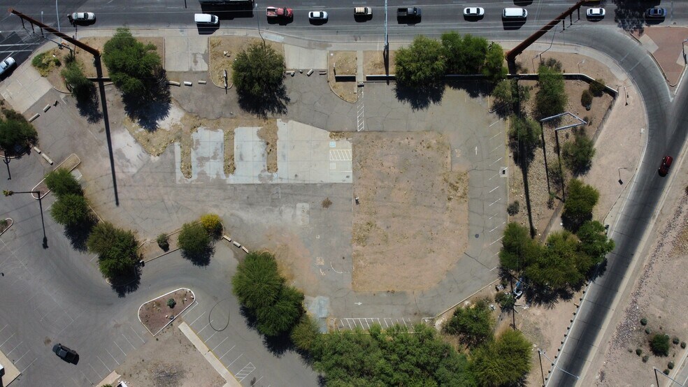 More Photos Of 1001 E Benson Hwy, Tucson Fast Food For Lease