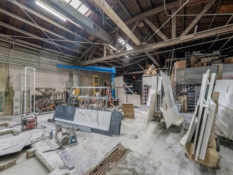 More Photos Of 4211 Verdant St, Los Angeles Manufacturing For Sale
