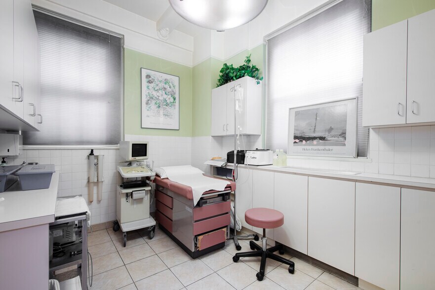 More Photos Of 205 E 78th St, New York Apartments For Sale