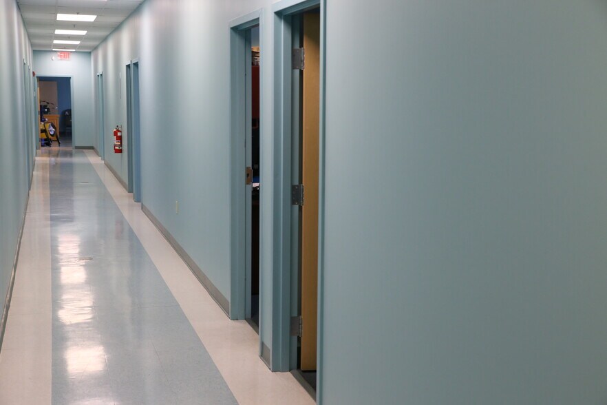 More Photos Of 231 Commerce Dr, Fall River Warehouse For Sale