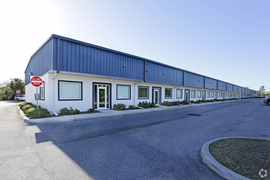 More Photos Of 5103 Lena Rd, Bradenton Light Distribution For Lease