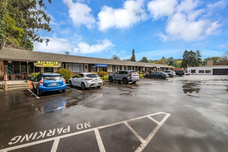 More Photos Of 3013-3035 Porter St, Soquel Office For Sale