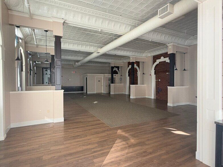 More Photos Of 120 Boulevard of the Allies, Pittsburgh Medical For Lease