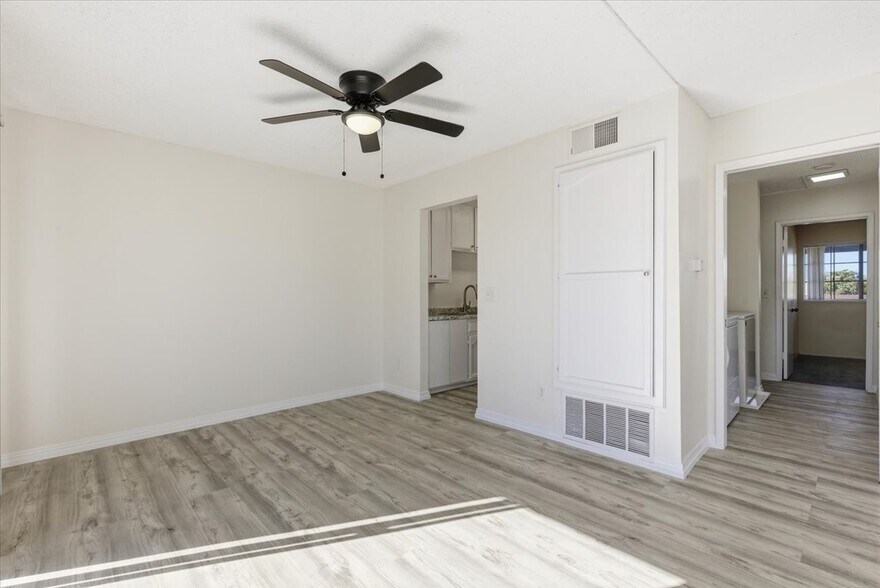 More Photos Of 1470-1530 27th St, San Diego Apartments For Sale