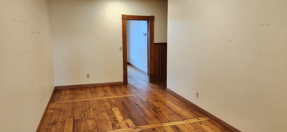 More Photos Of 225 3rd St N, La Crosse Storefront Retail Office For Lease