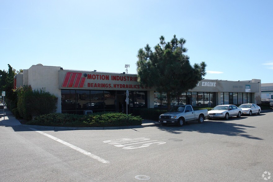 Primary Photo Of 850-858 E 5th St, Oxnard Manufacturing For Lease