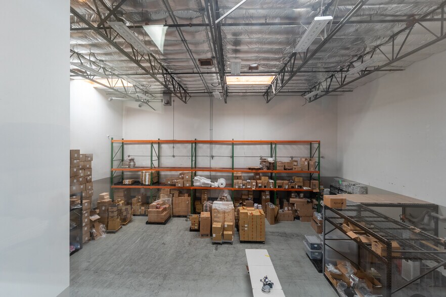 More Photos Of 2575 Fortune Way, Vista Warehouse For Lease