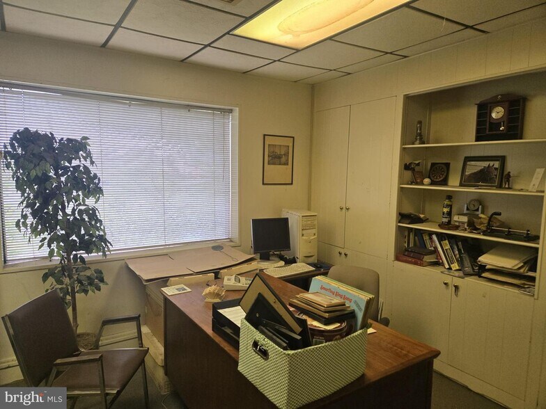 More Photos Of 1343 Highway 77, Bridgeton Flex For Sale